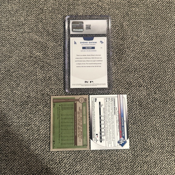 Dodgers Shohei Ohtani Lot (3) - Picture 2 of 6